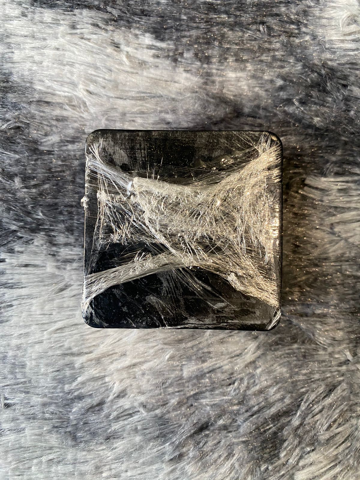 Estelin Black Charcoal 24k Gold Soap 100G - Image 2